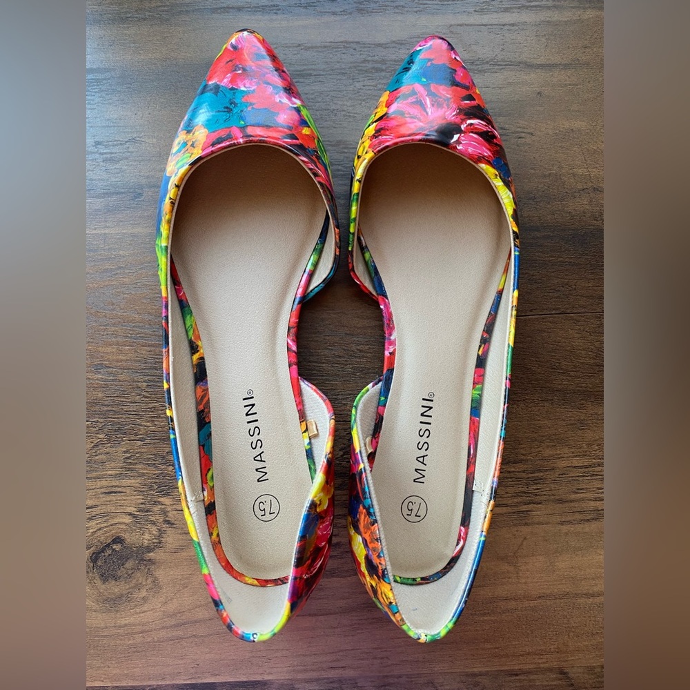Massini Vibrant Floral Women's Flats - Picture 2 of 4